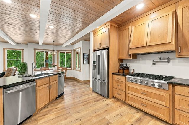 8800 Fred Austin Road, Decatur, AR 72722