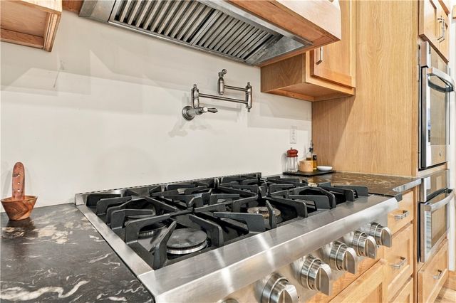 8800 Fred Austin Road, Decatur, AR 72722