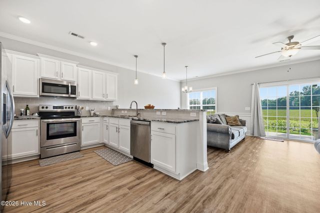 3505 Richter Way A, Greenville, NC 27834