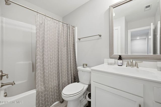 3505 Richter Way A, Greenville, NC 27834