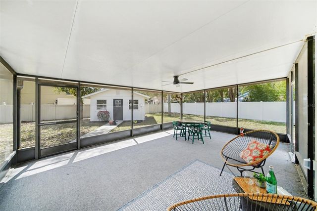 2318 CARROLL PLACE, Tampa, FL 33612