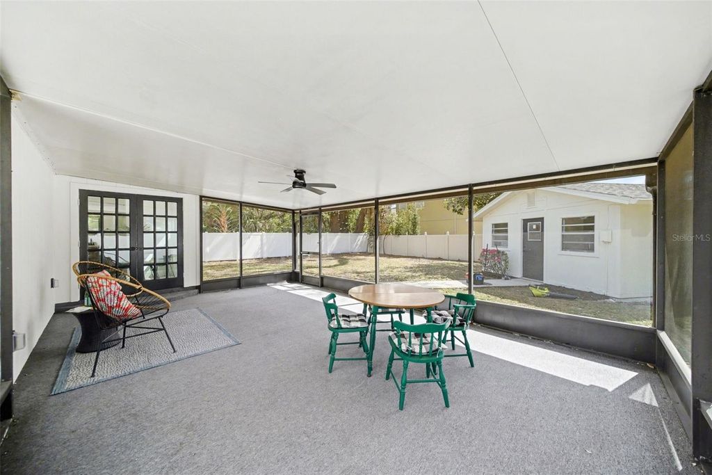 Image 20 of property listing at 2318 CARROLL PLACE, Tampa, FL 33612