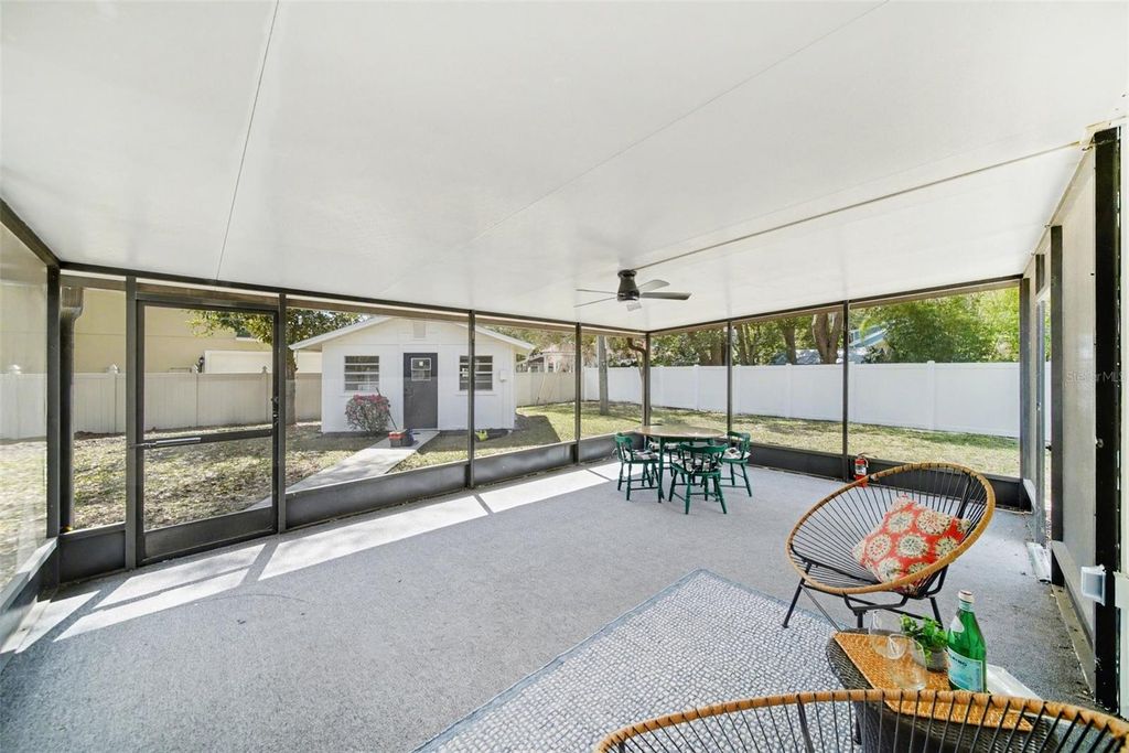 Image 21 of property listing at 2318 CARROLL PLACE, Tampa, FL 33612