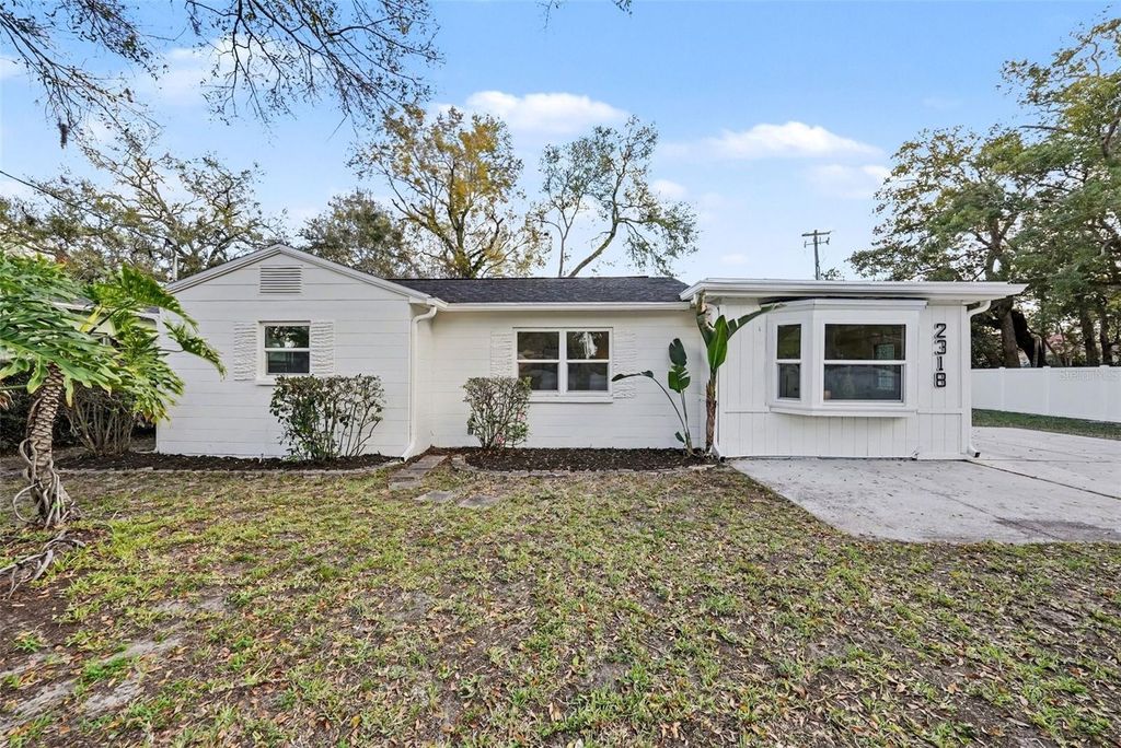 Image 23 of property listing at 2318 CARROLL PLACE, Tampa, FL 33612