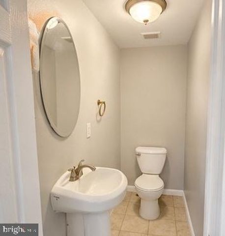 4631 DOWELL LN, Suitland, MD 20746