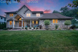 3556 Shady Beach Boulevard, Orchard Lake Village, MI 48324