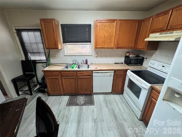 605 W Highway 161 Highway, Bessemer City, NC 28016