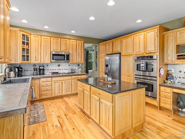 127 Eagle Valley Drive, Lyons, CO 80540