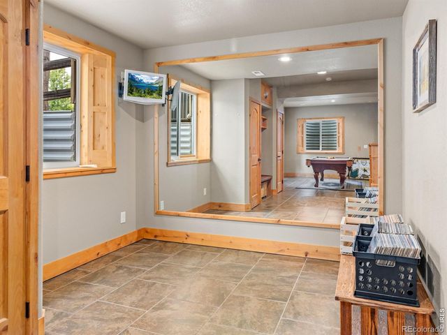 127 Eagle Valley Drive, Lyons, CO 80540