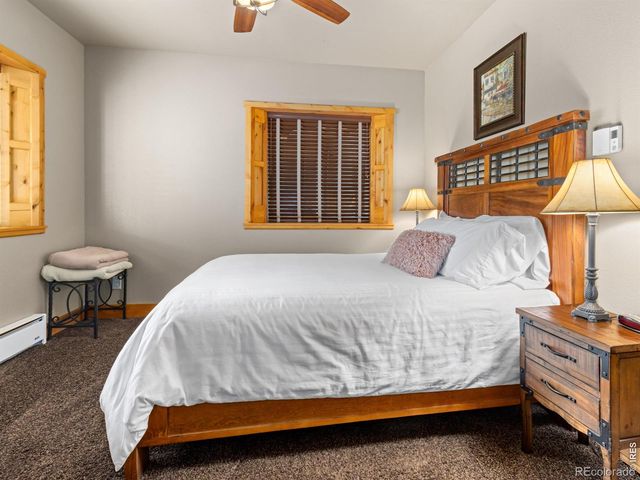 127 Eagle Valley Drive, Lyons, CO 80540