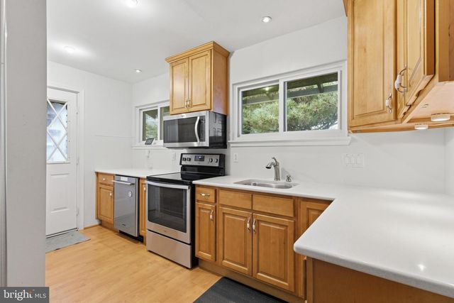 412 CHANDLER ST, Philadelphia, PA 19111