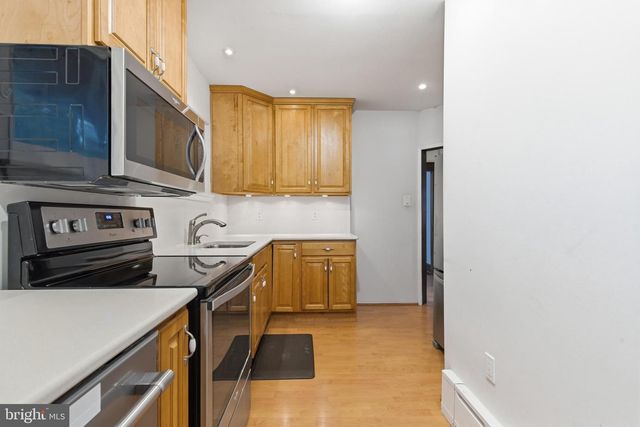 412 CHANDLER ST, Philadelphia, PA 19111