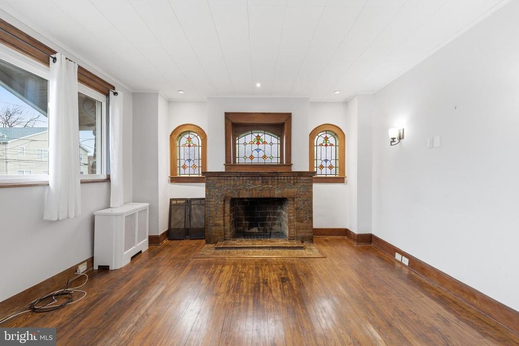 412 CHANDLER ST, Philadelphia, PA 19111