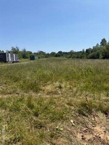 3199 S Elms Road, Swartz Creek, MI 48473