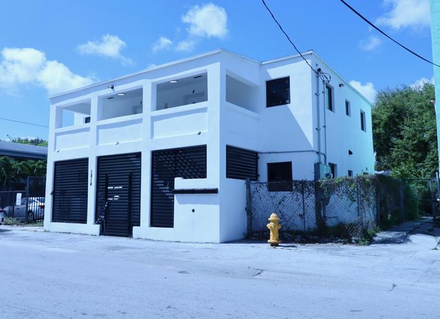 1814 NW 2nd Court 3, Miami, FL 33136
