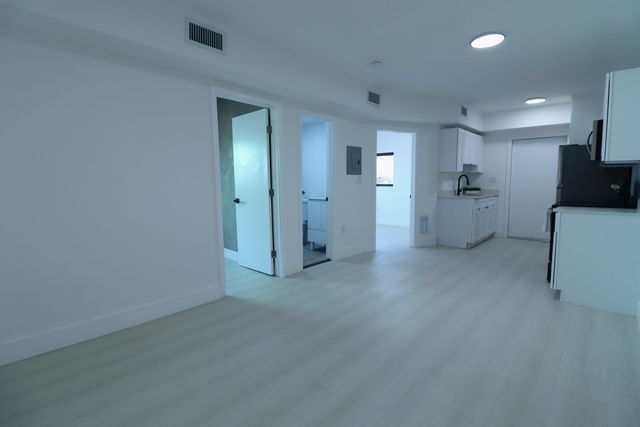 1814 NW 2nd Court 3, Miami, FL 33136