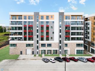 4470 24 Avenue S 403, Fargo, ND 58103