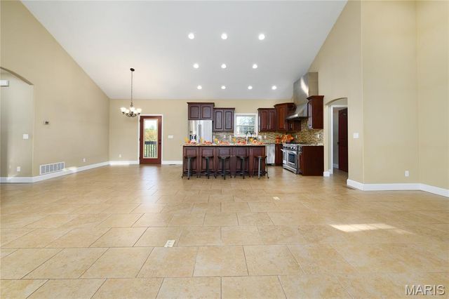 105 Paradise Street, Waynesville, MO 65583