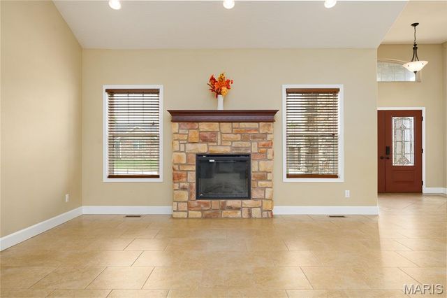 105 Paradise Street, Waynesville, MO 65583