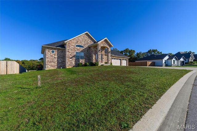 105 Paradise Street, Waynesville, MO 65583