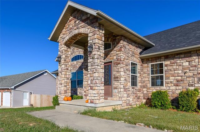 105 Paradise Street, Waynesville, MO 65583