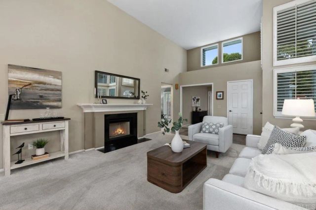 7415 Linden, Carlsbad, CA 92011