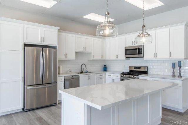 7415 Linden, Carlsbad, CA 92011