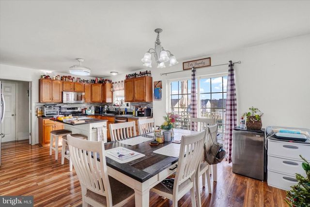 345 TORREY PINES DR, Mount Wolf, PA 17347