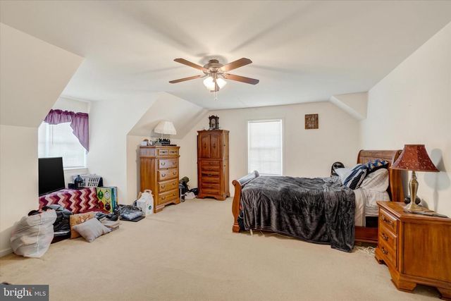 345 TORREY PINES DR, Mount Wolf, PA 17347