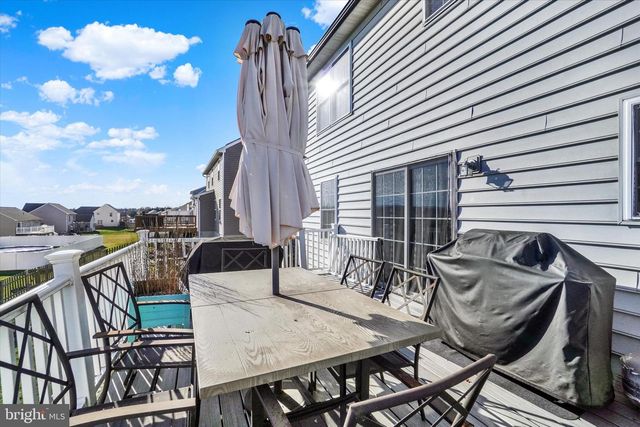 345 TORREY PINES DR, Mount Wolf, PA 17347