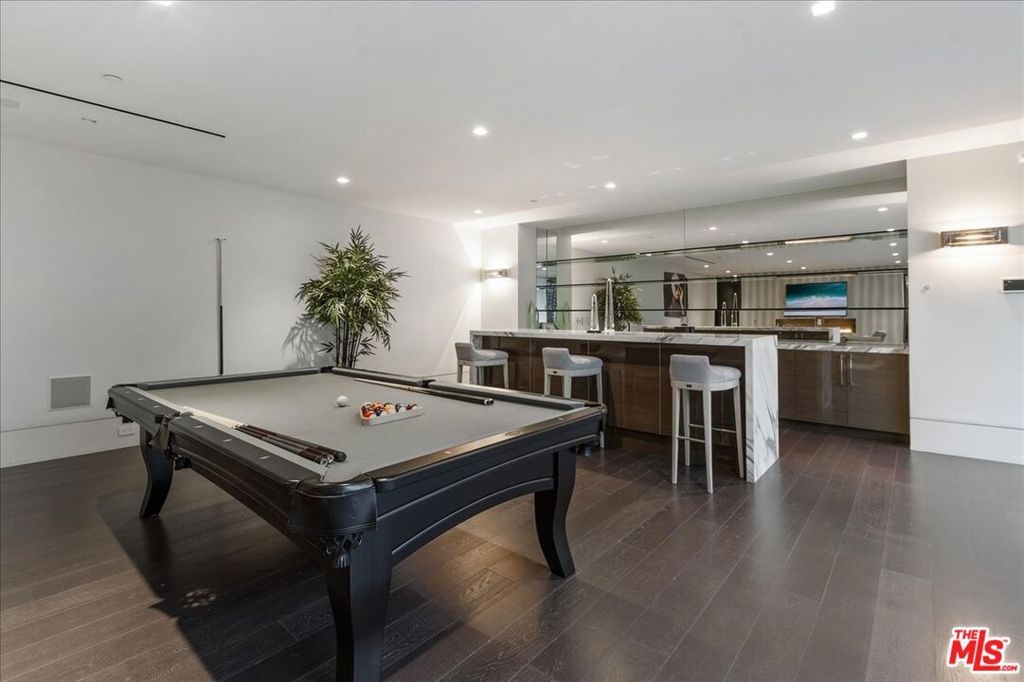 Image 31 of property listing at 1620 Carla, Beverly Hills, CA 90210