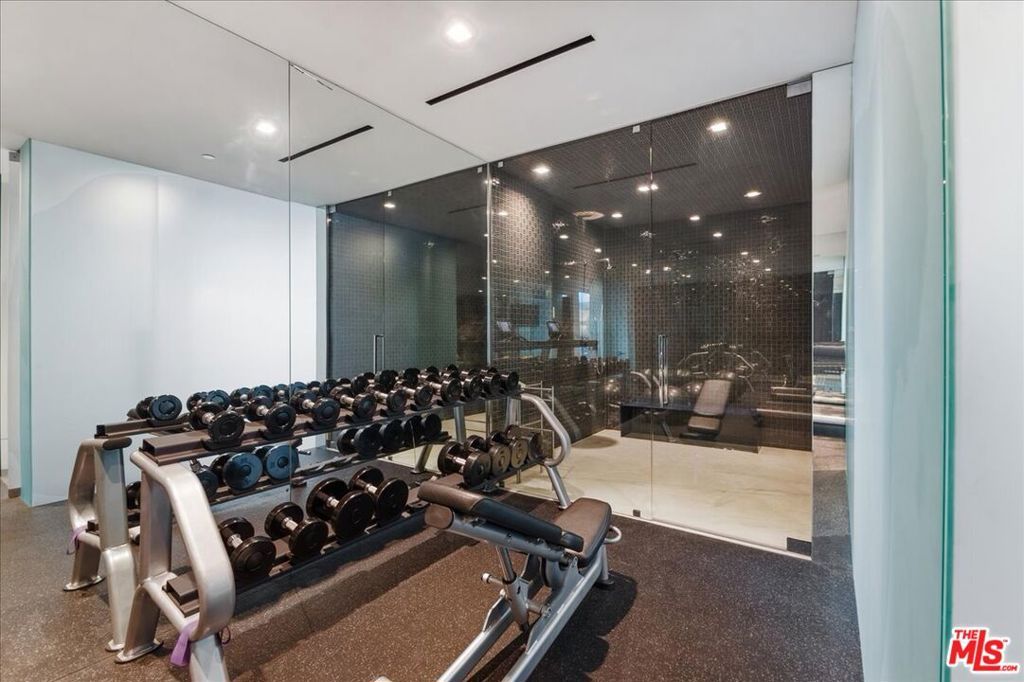 Image 35 of property listing at 1620 Carla, Beverly Hills, CA 90210