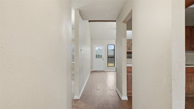 325 Juniper Drive, Arlington, TX 76018