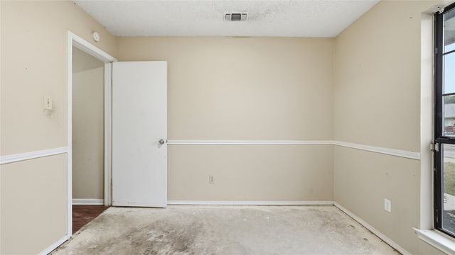 325 Juniper Drive, Arlington, TX 76018