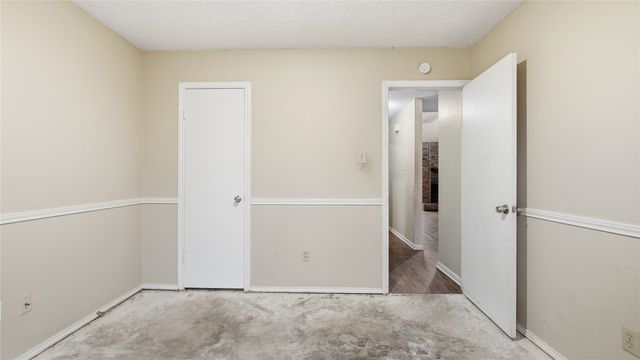 325 Juniper Drive, Arlington, TX 76018