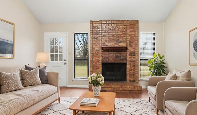 325 Juniper Drive, Arlington, TX 76018