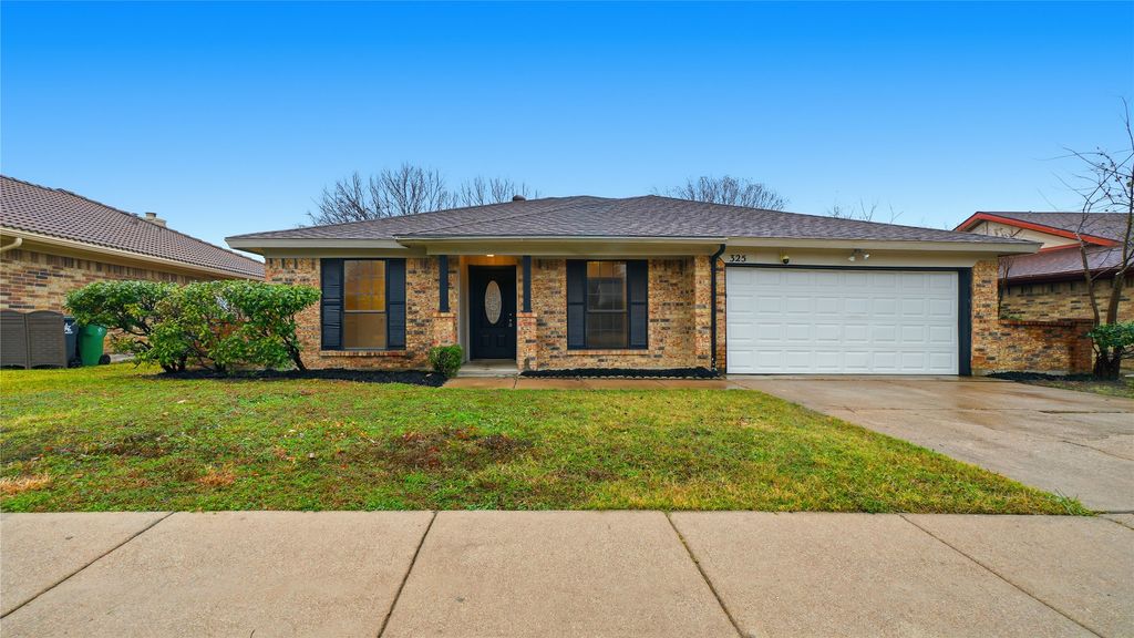 325 Juniper Drive, Arlington, TX 76018