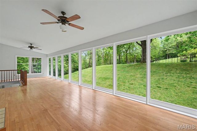 4120 Charbonier Road, Florissant, MO 63031