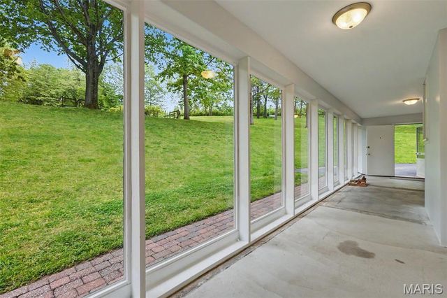 4120 Charbonier Road, Florissant, MO 63031
