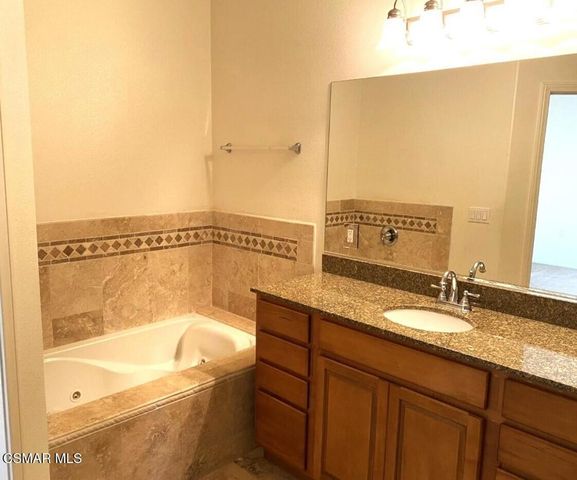 9301 Shirley Avenue 67, Northridge, CA 91324