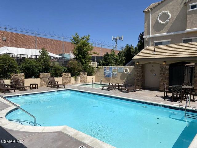 9301 Shirley Avenue 67, Northridge, CA 91324