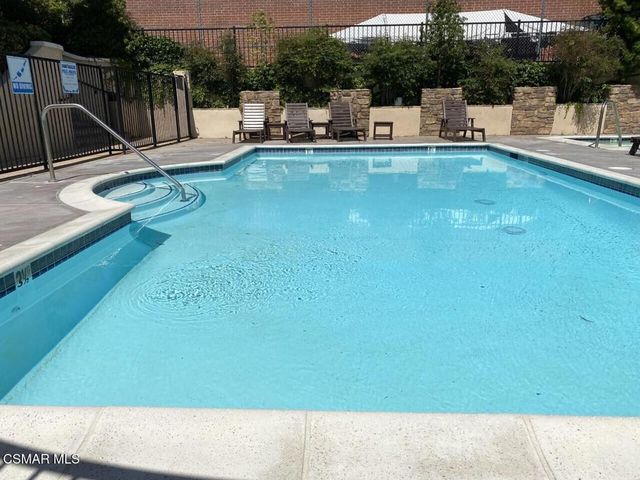 9301 Shirley Avenue 67, Northridge, CA 91324
