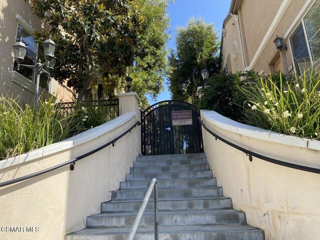 9301 Shirley Avenue 67, Northridge, CA 91324