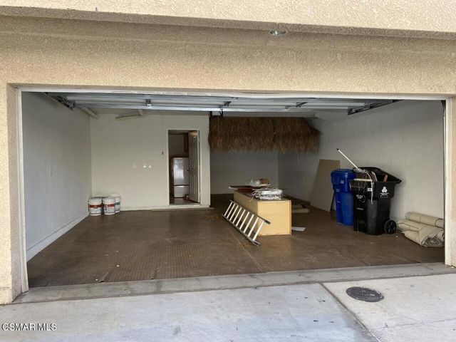 9301 Shirley Avenue 67, Northridge, CA 91324