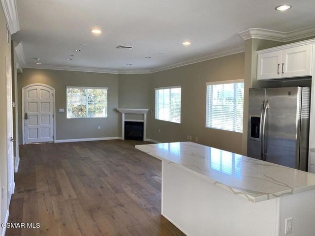 9301 Shirley Avenue 67, Northridge, CA 91324