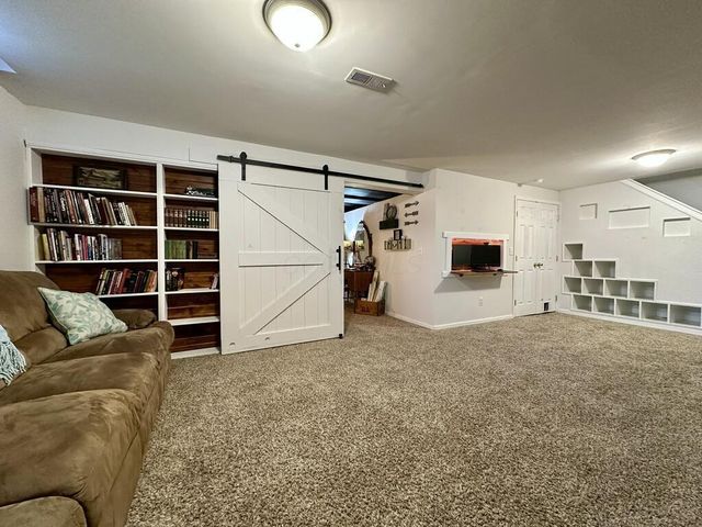 9520 Camelot Street NW, Pickerington, OH 43147