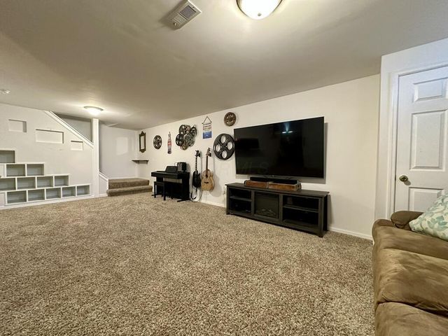 9520 Camelot Street NW, Pickerington, OH 43147
