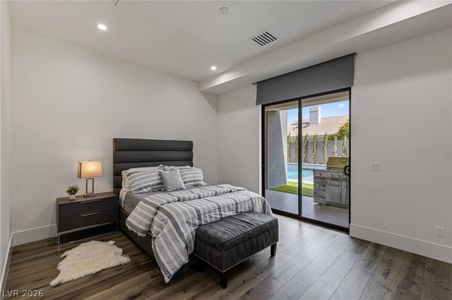 4367 North Fort Apache Road, Las Vegas, NV 89129