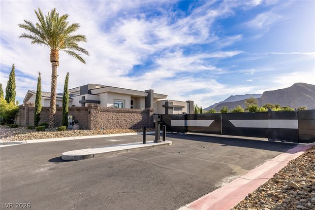 4367 North Fort Apache Road, Las Vegas, NV 89129