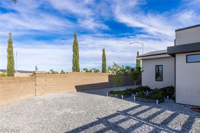4367 North Fort Apache Road, Las Vegas, NV 89129